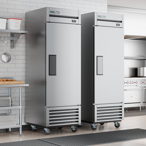 True Manufacturing TS-23-HC 27" Stainless Steel Solid Door Reach-In Refrigerator