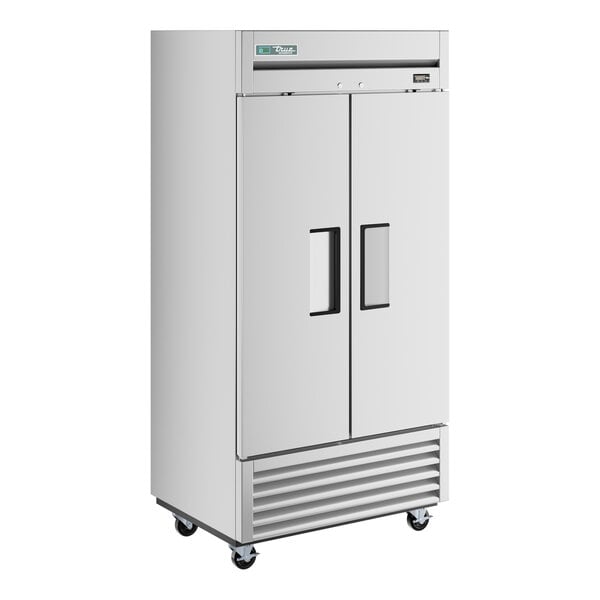 True Manufacturing T-35-HC 39 1/2" Solid Door Reach-In Refrigerator