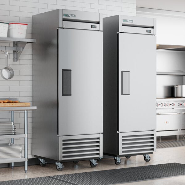 True Manufacturing True T-23-HC 27" Solid Door Reach-In Refrigerator
